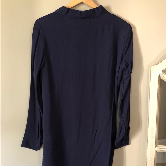 Heart and Hips Navy Blue Tunic Length Blouse - Picture 10 of 10